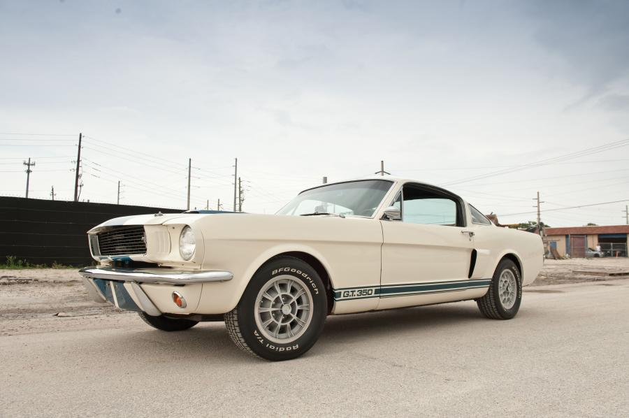  Shelby GT350 Fastback 1966 года  (фото 2 из 6)